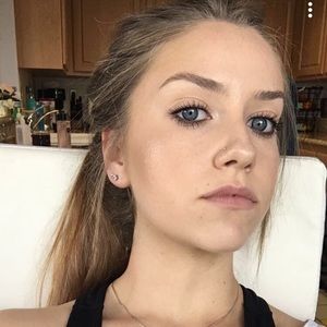 Meet your Posher, Kapri